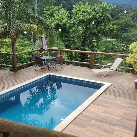 Casa no morro do Itamambuca com vista incrível-2